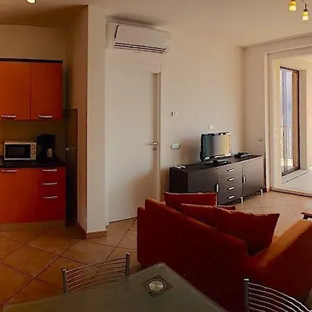 Apartment Riva Gabella 3 *