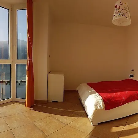 Apartment Riva Gabella 3 *